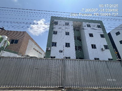 Apartamento 2 quartos, 2 banheiros e 1 vaga