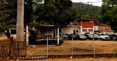 Espaçoso Lote Urbano de 2000m² no Centro, Ideal para Desenvolvimento