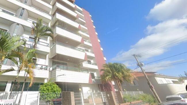 Apartamento 195m² com 46,40% de fração ideal em Varginha/MG
