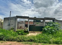 Barracão pequeno em lote urbano de 360m²