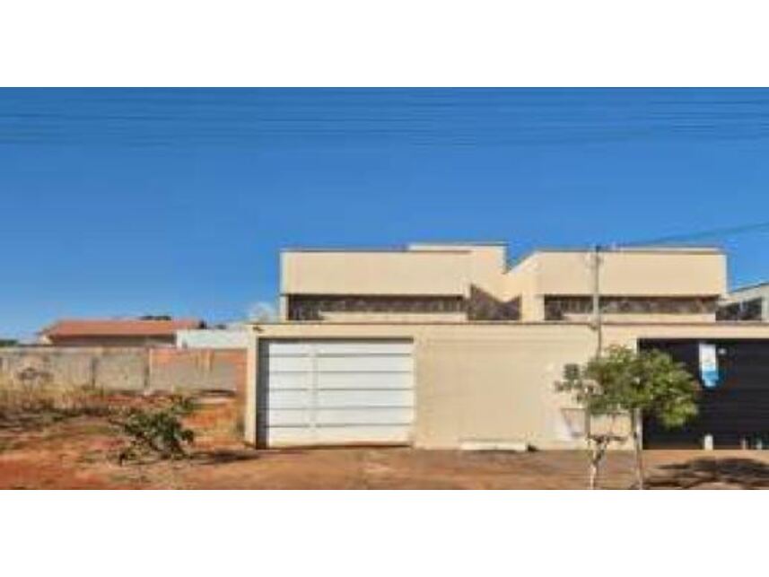 Casa Ocupada com 78,44m² em Leilão