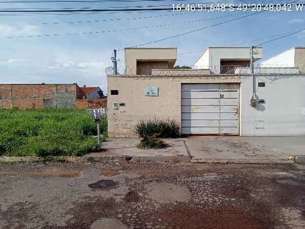 Casa com 3 Quartos e 1 Vaga em Aparecida de Goiânia