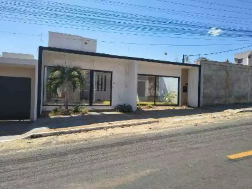 Casa em Leilão com 190m² Construída em Caldas Novas/GO