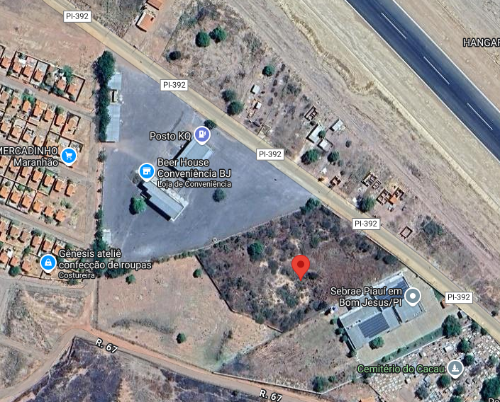 Terreno plano de 10.000 m² com potencial comercial e industrial