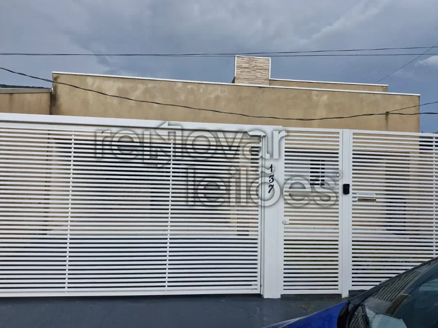 Casa com 2 quartos, 1 banheiro e 128,45 m² construídos