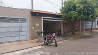 Casa com 2 Quartos e 1 Vaga em Lins - Oportunidade Imperdível