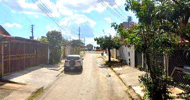 Exclusiva Parte Ideal 50% de Terreno 261m² com Quartos e Benfeitorias