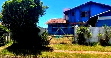 Casa Ocupada em Cidreira com Ampla Área de Terreno
