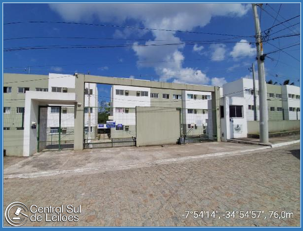Apartamento com 2 quartos em Abreu e Lima/PE