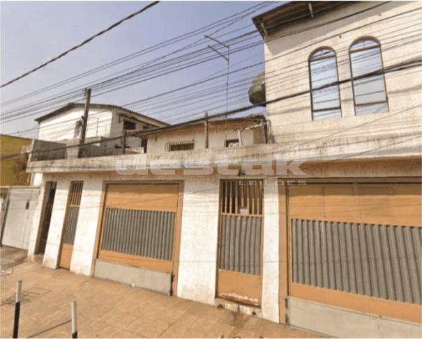 Imóvel Comercial e Residencial com Salão e 4 Residências