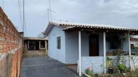 Terreno com 2 casas, 408m², ideal para investimento