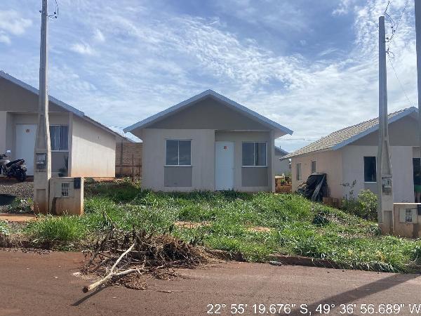 Casa com 2 quartos, 45,63 m² privativos, 1 vaga, em Santa Cruz do Rio Pardo