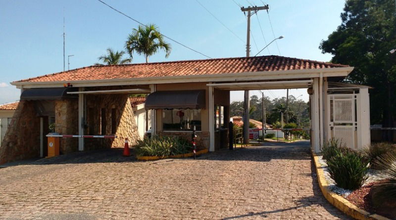 Casa em condomínio fechado com 1.020 m² em Salto/SP