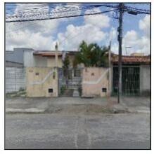 Casa com 2 quartos e 1 banheiro, área privativa de 62,05 m²
