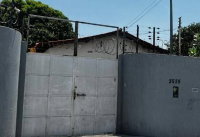 Casa padrão com 2 quartos e 1 vaga em Teresina - PI