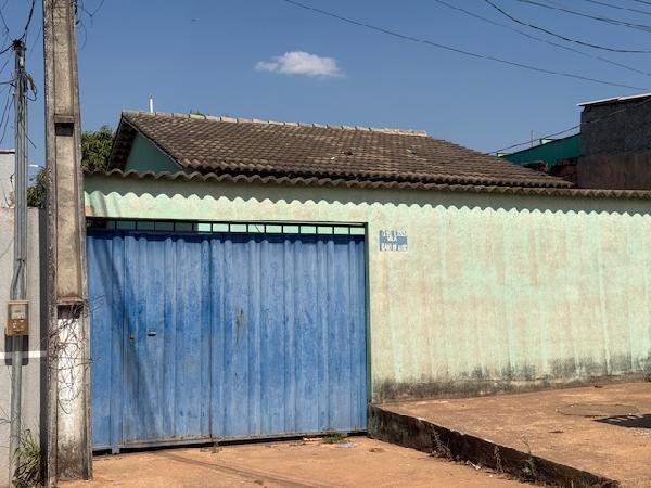 Casa em Vila Raio de Luz com 2 quartos e 66,95m² de área construída