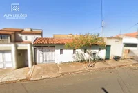 Casa com Terreno de 200m² em Uberaba/MG - 2 Quartos e Edícula