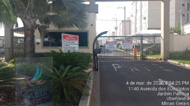 Casa com 2 quartos, 1 banheiro e 2 vagas de garagem