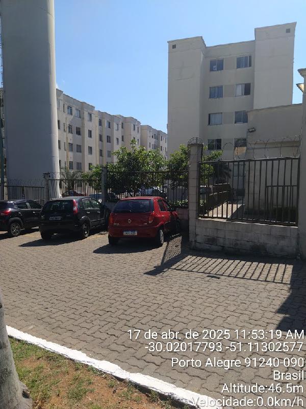 Apartamento com 2 quartos em Porto Alegre