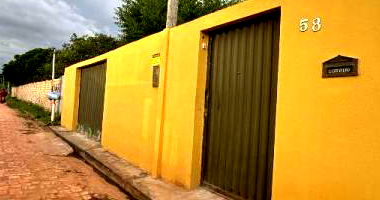 Casa com 2 quartos, 1 banheiro, área construída 54m², 1 vaga