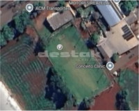 Terreno comercial amplo de 422m², ideal para novos projetos