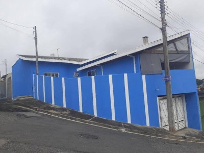 Casa com 2 quartos, 1 banheiro e 154m² de área construída, ocupada