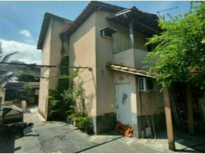 Casa ocupada com 43,96 m² construídos