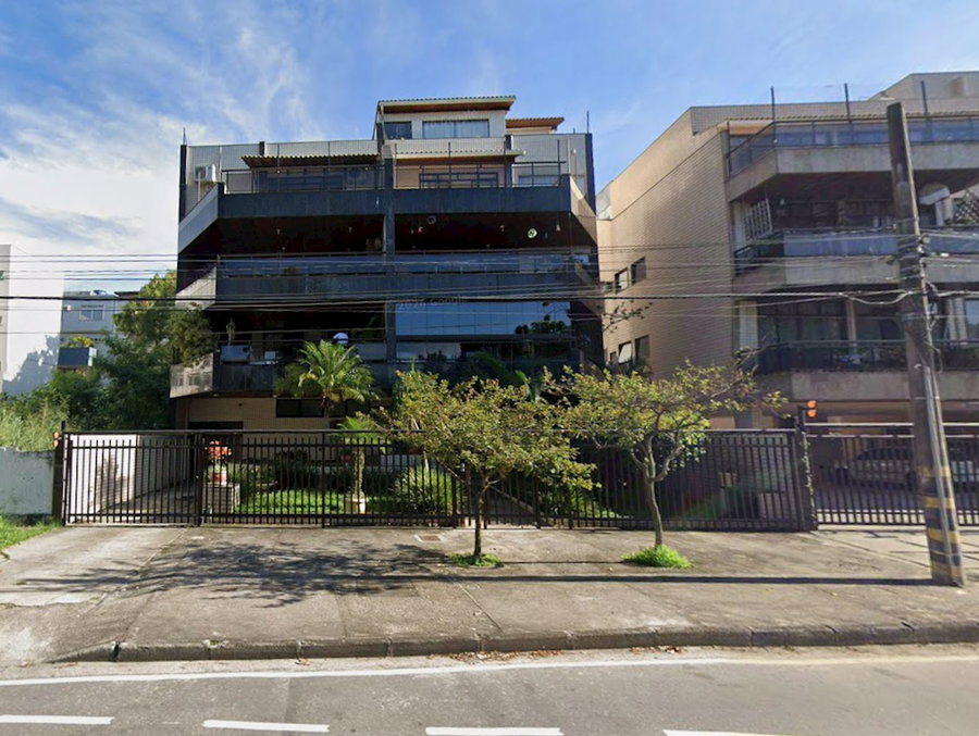 Apartamento de 170 m² com 1 vaga