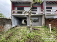 Casa com 2 Quartos e 1 Vaga em Ponta do Paraná