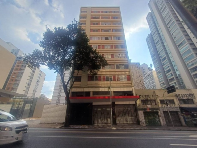 Imóvel comercial com 609,25 m² e 3 banheiros