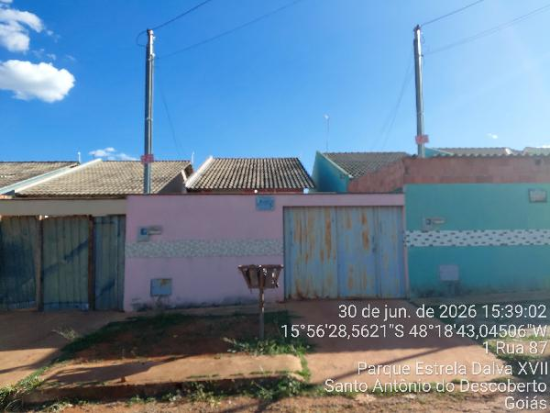 Casa com 2 quartos e varanda em Santo Antônio de Goiás