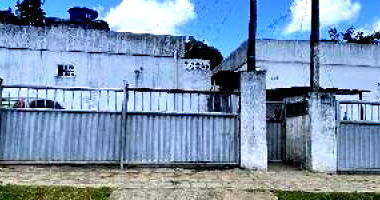 Casa com 1 quarto, 1 vaga e 45,66m² construída, desocupada