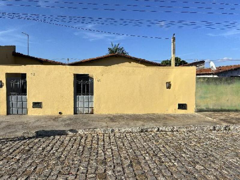 Casa com 3 Quartos e 2 Banheiros em Açu/RN