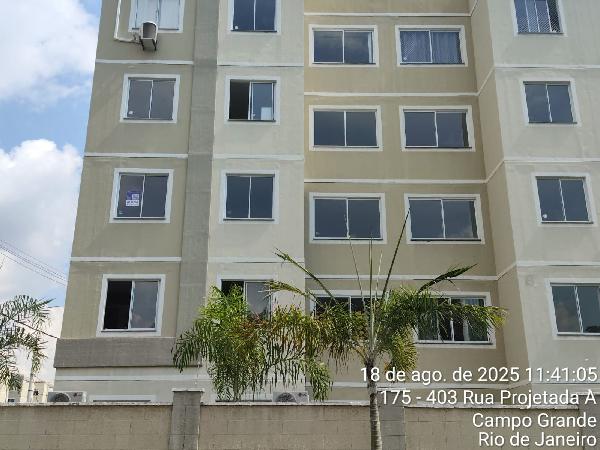 Apartamento com 2 quartos em Campo Grande, Rio de Janeiro