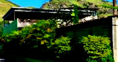 Casa com 3 quartos e 2 banheiros em Praça Seca