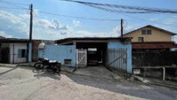 Casa com 2 quartos e 2 banheiros, 150 m², ocupada