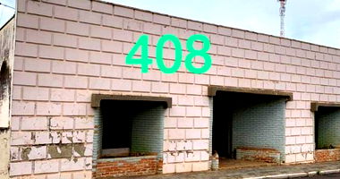 Galpão com salão, copa, 5 banheiros e varanda, 400m² construídos