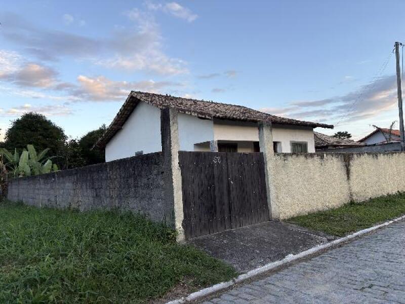 Casa com 2 quartos em Cachoeiras de Macacu/RJ