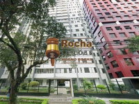 Apartamento com 2 vagas no Batel