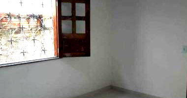 Casa com 3 quartos, 2 banheiros e 150m² construída, ocupada