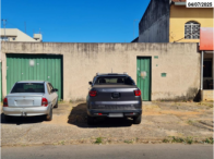 10 Quitinetes e 2 Casas em Terreno de 340m²