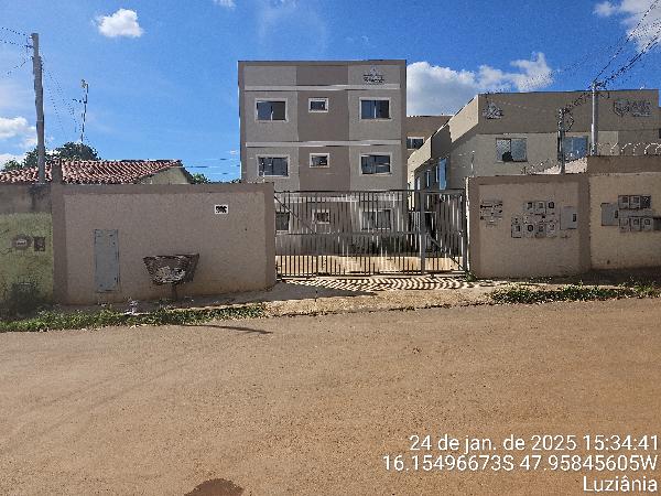 Apartamento 2 quartos, 1 banheiro, 1 vaga, 72m² total, desocupado