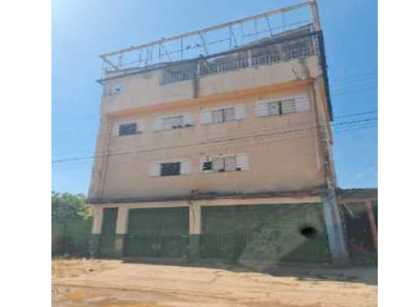 Prédio Comercial com 420 m² de terreno, ocupado