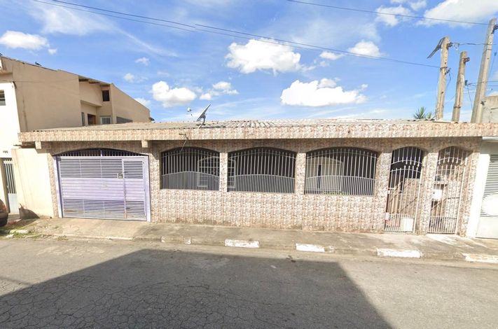 Terreno com sobrado em Poá, 393m², Jardim Madre Ângela