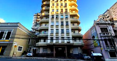 Apartamento na Avenida Independência em Porto Alegre