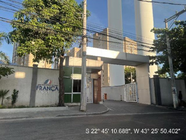 Apartamento com 2 quartos em Nova Iguaçu - RJ