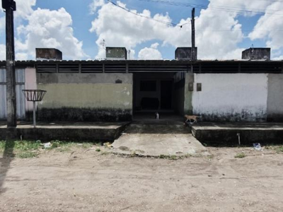 Casa com 3 quartos e 2 banheiros em Santa Rita