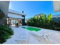 Casa de alto padrão com 221,26 m², 4 quartos, ocupada