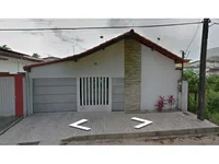 Casa Ocupada com 260,47 m² Construídos
