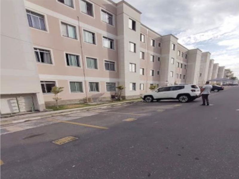 Apartamento térreo com 2 quartos, 1 banheiro e vaga